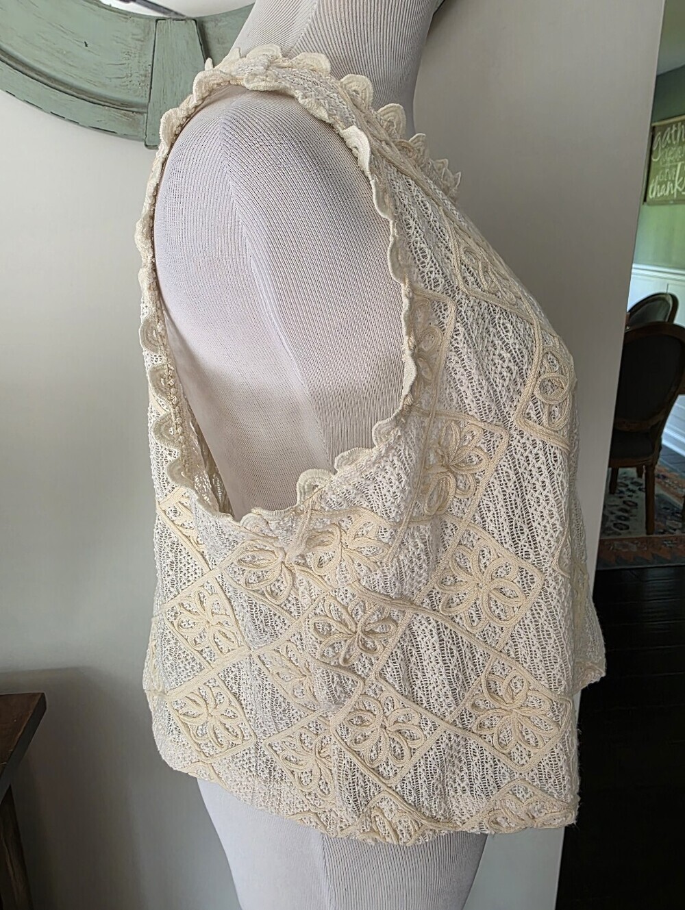 Solitaire Size Large Crochet Crop Feminine Sleeveless Boho Cottage Top New Tag - Picture 4 of 10